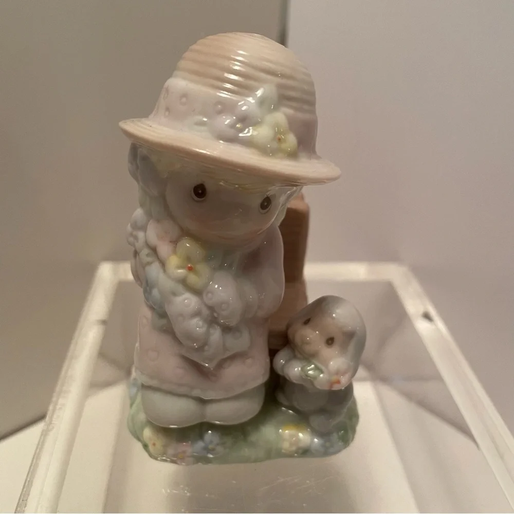 Vintage Precious Moments Salt And Pepper Shakers Seasoned With‎ A Smile 1997